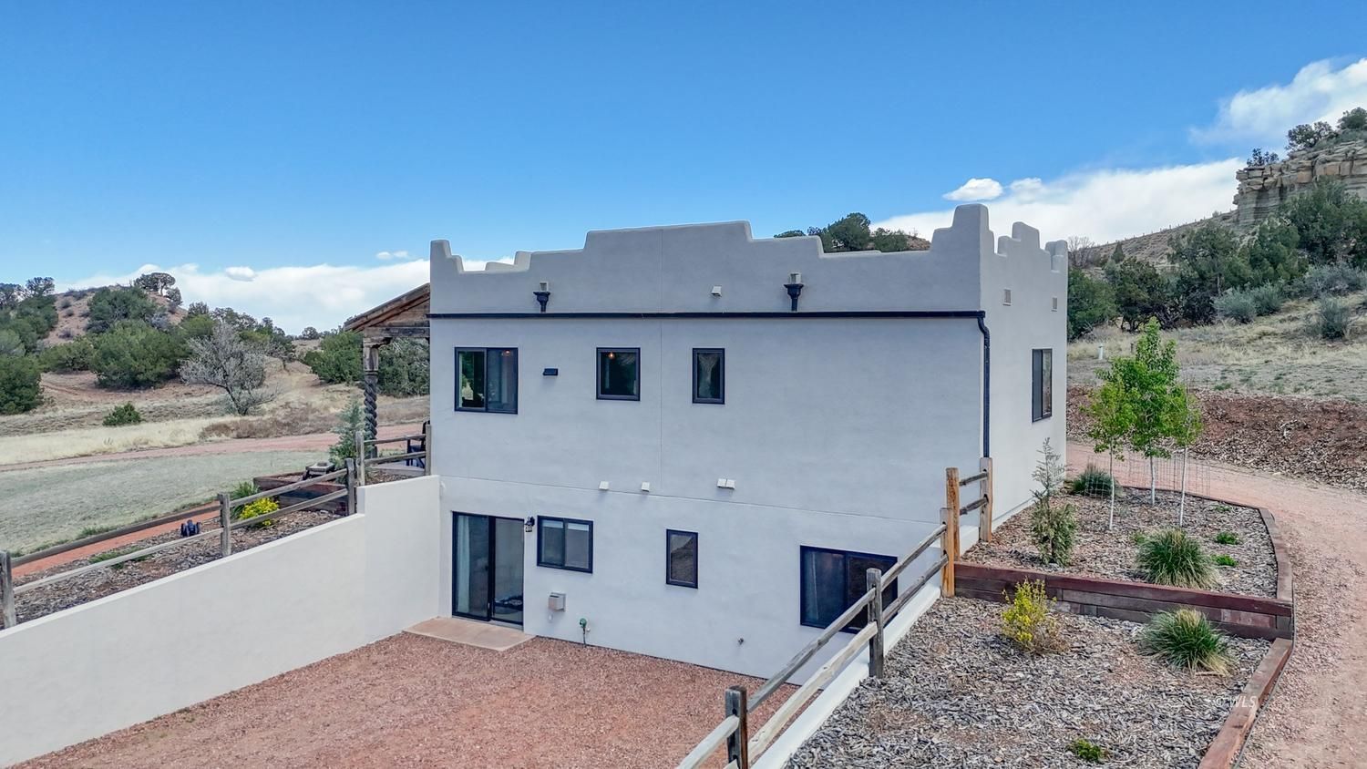 Property Photo 28