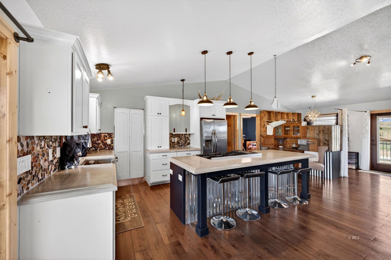 Property Photo 18
