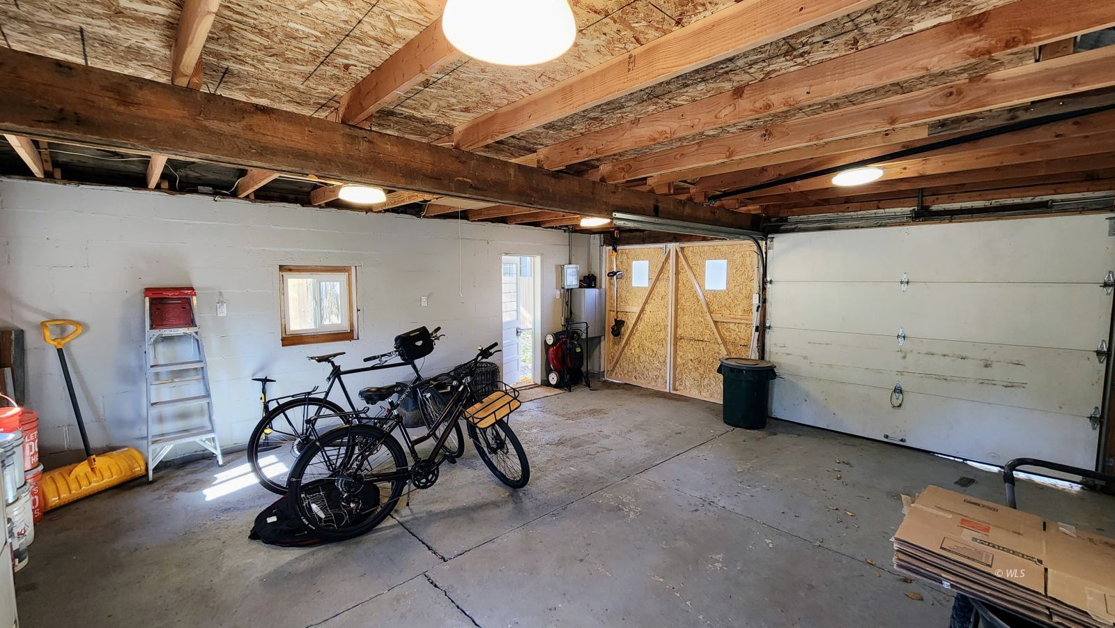 Property Photo 30