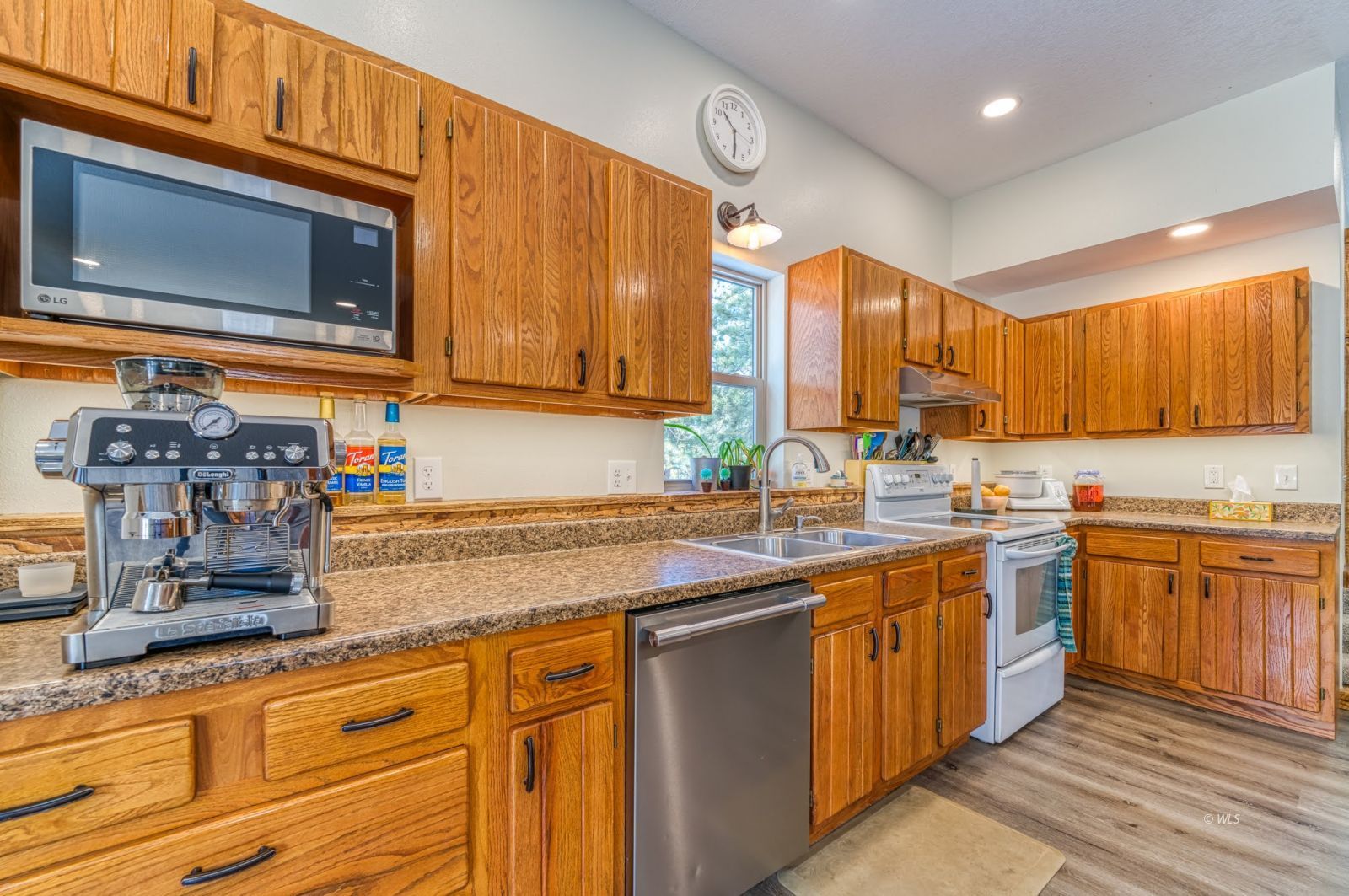 Property Photo 24