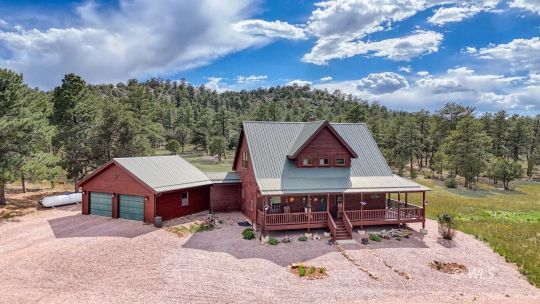 feature listing property photo