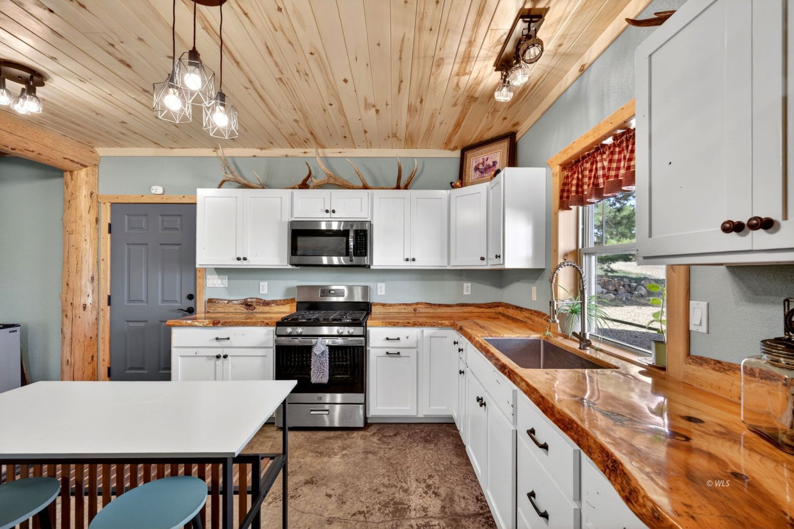 Property Photo 9