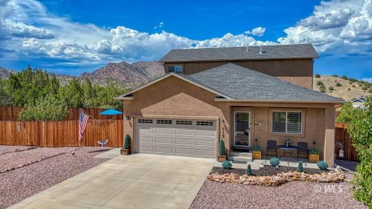 feature listing property photo