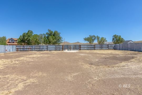 feature listing property photo
