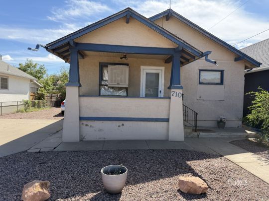 feature listing property photo