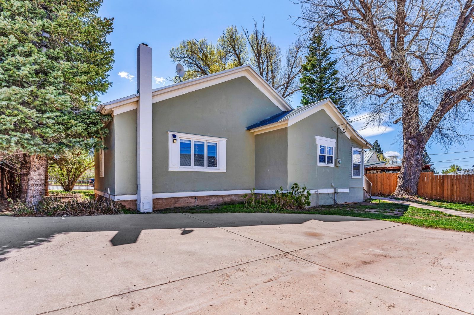 Property Photo 31