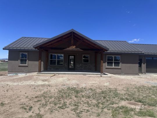 feature listing property photo