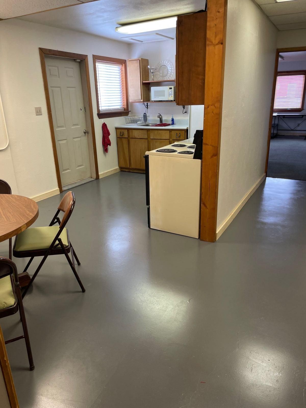 Property Photo 9