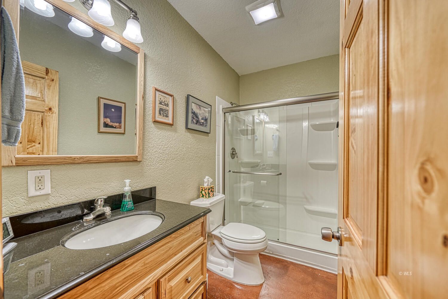 Property Photo 27