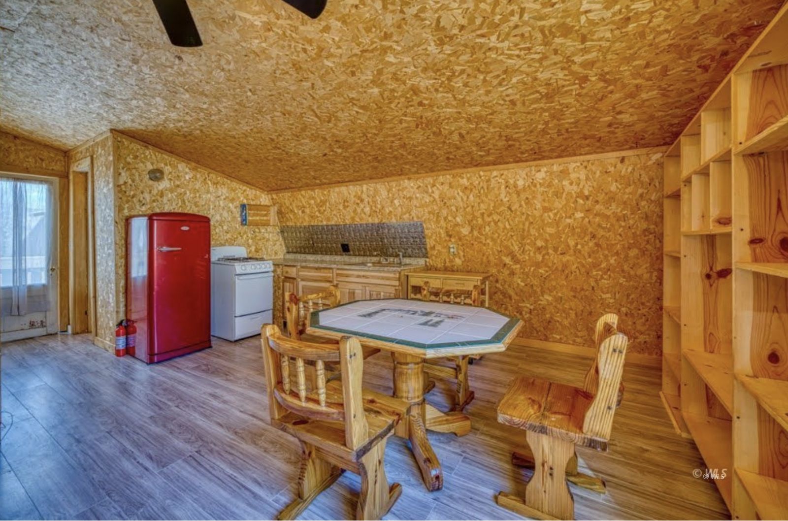 Property Photo 17