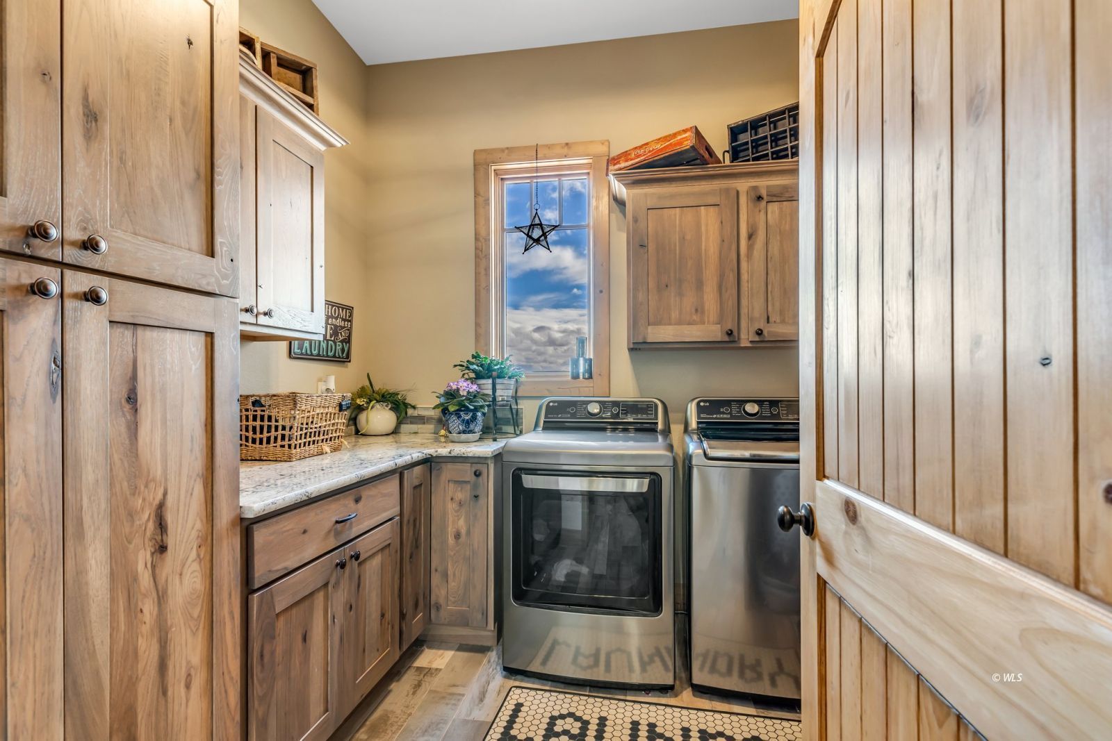 Property Photo 16