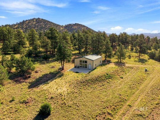 feature listing property photo