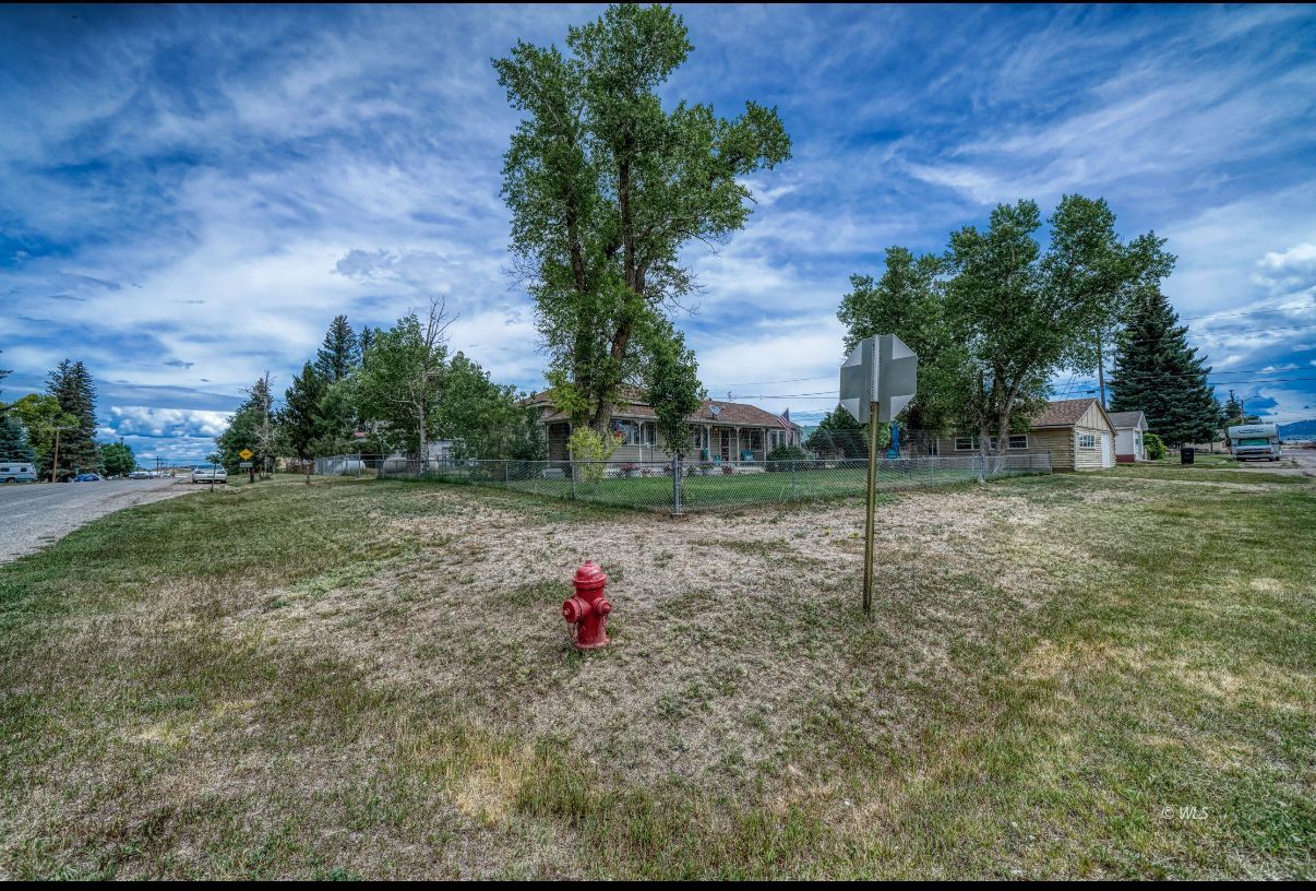 Property Photo 33