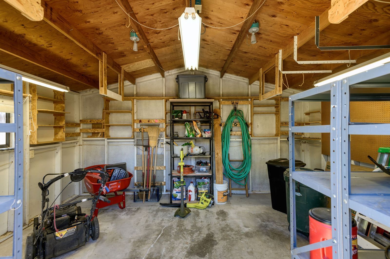 Property Photo 28