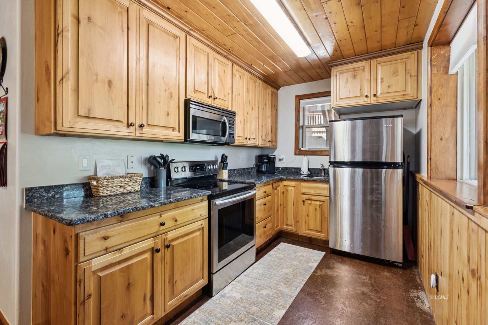 Property Photo 21