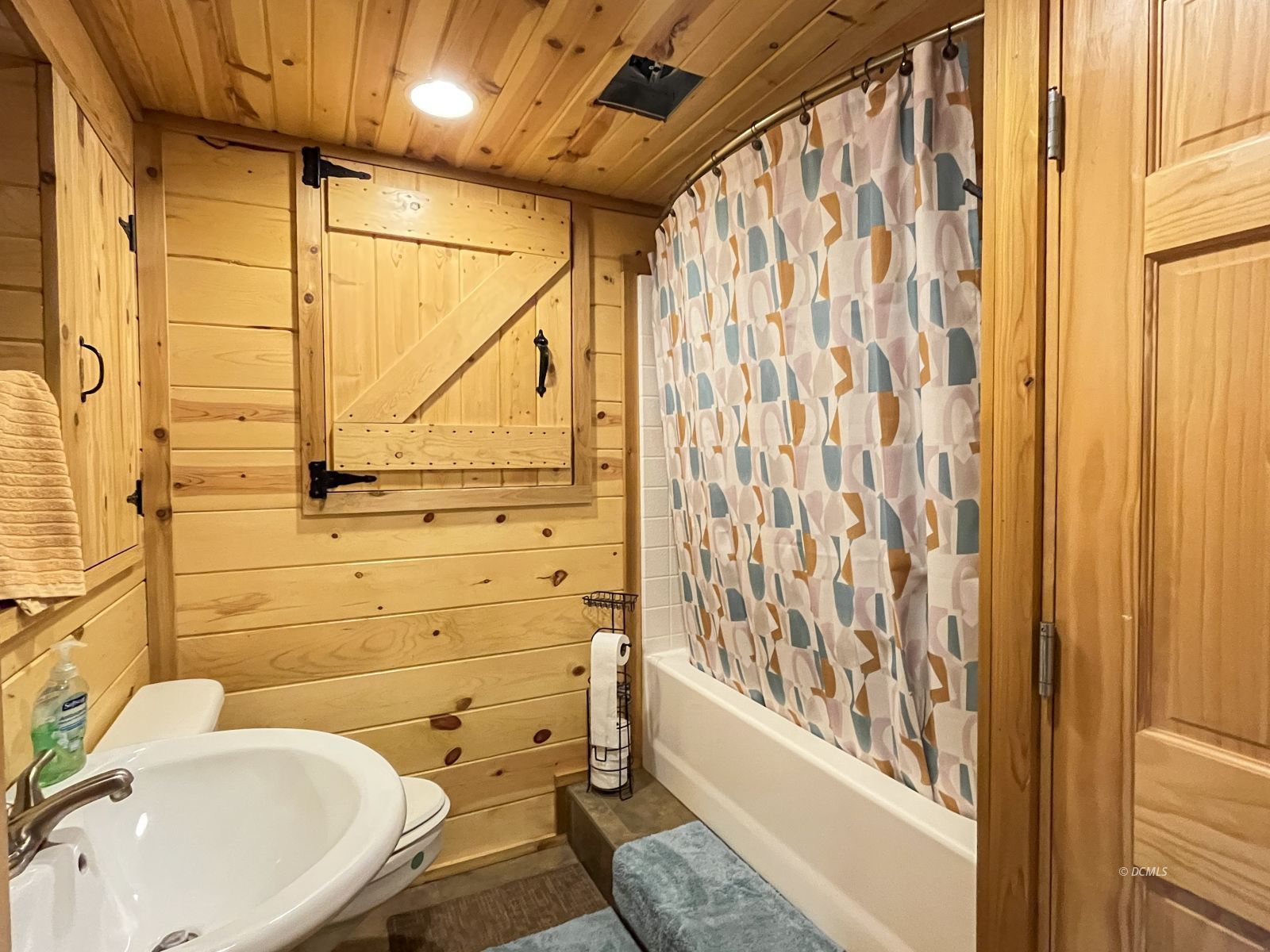 Property Photo 30