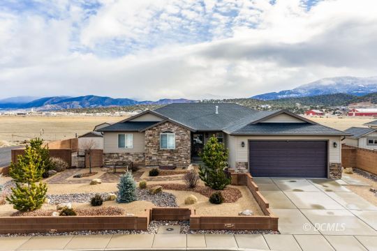 feature listing property photo