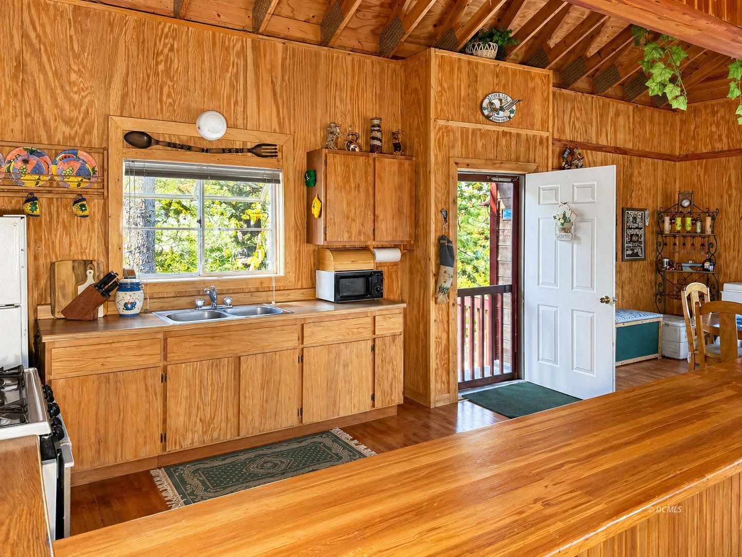 Property Photo 9