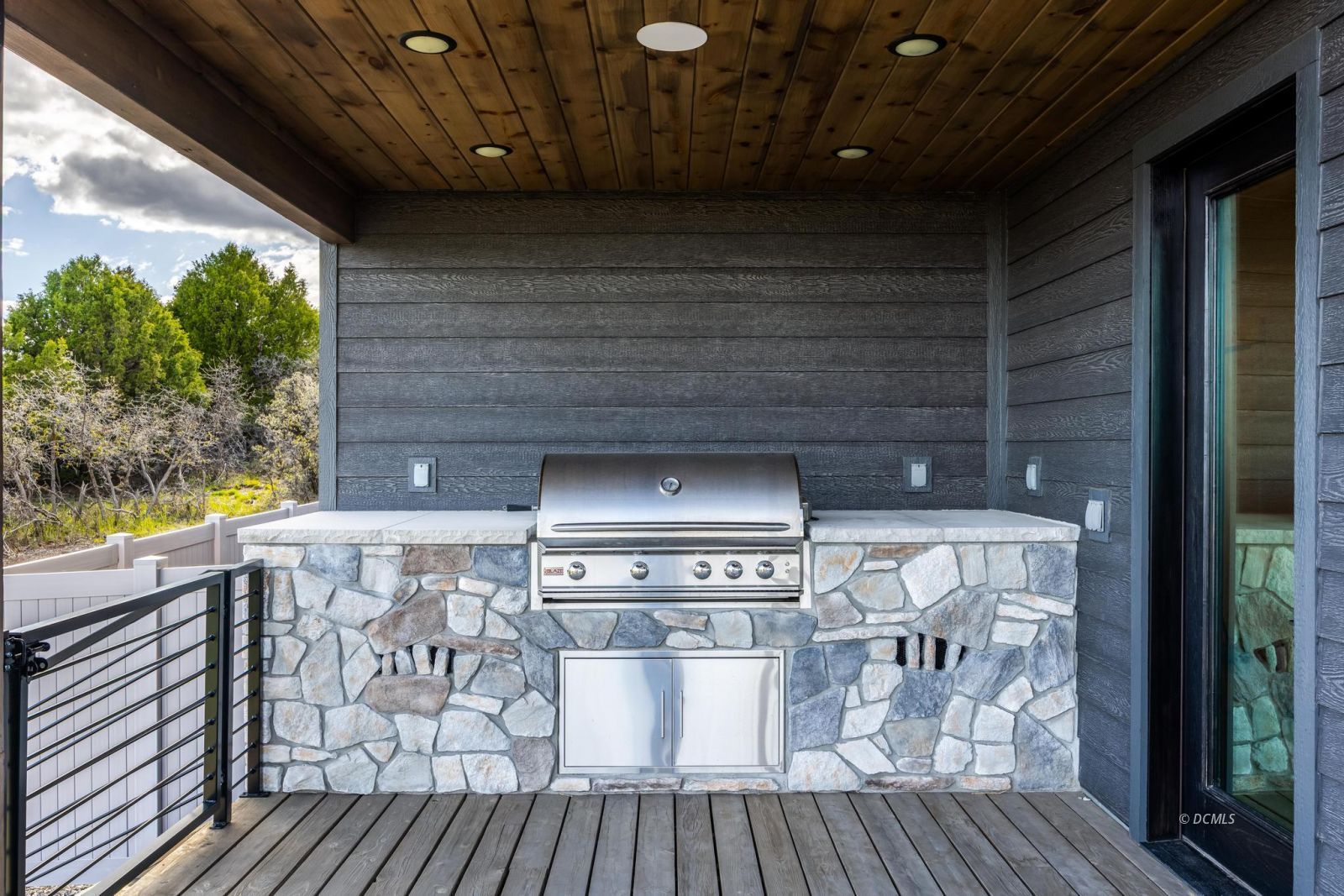 Property Photo 38