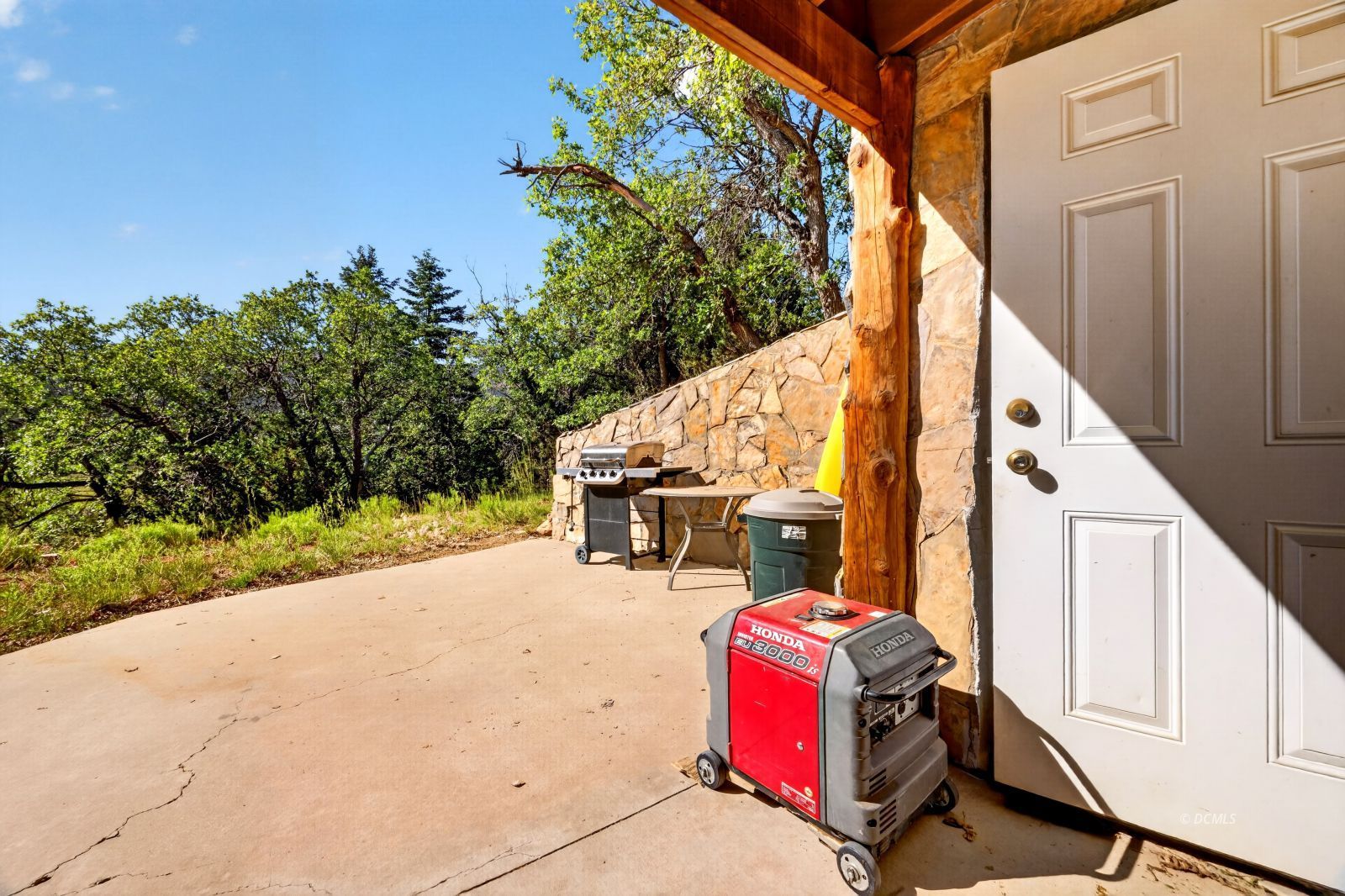 Property Photo 18