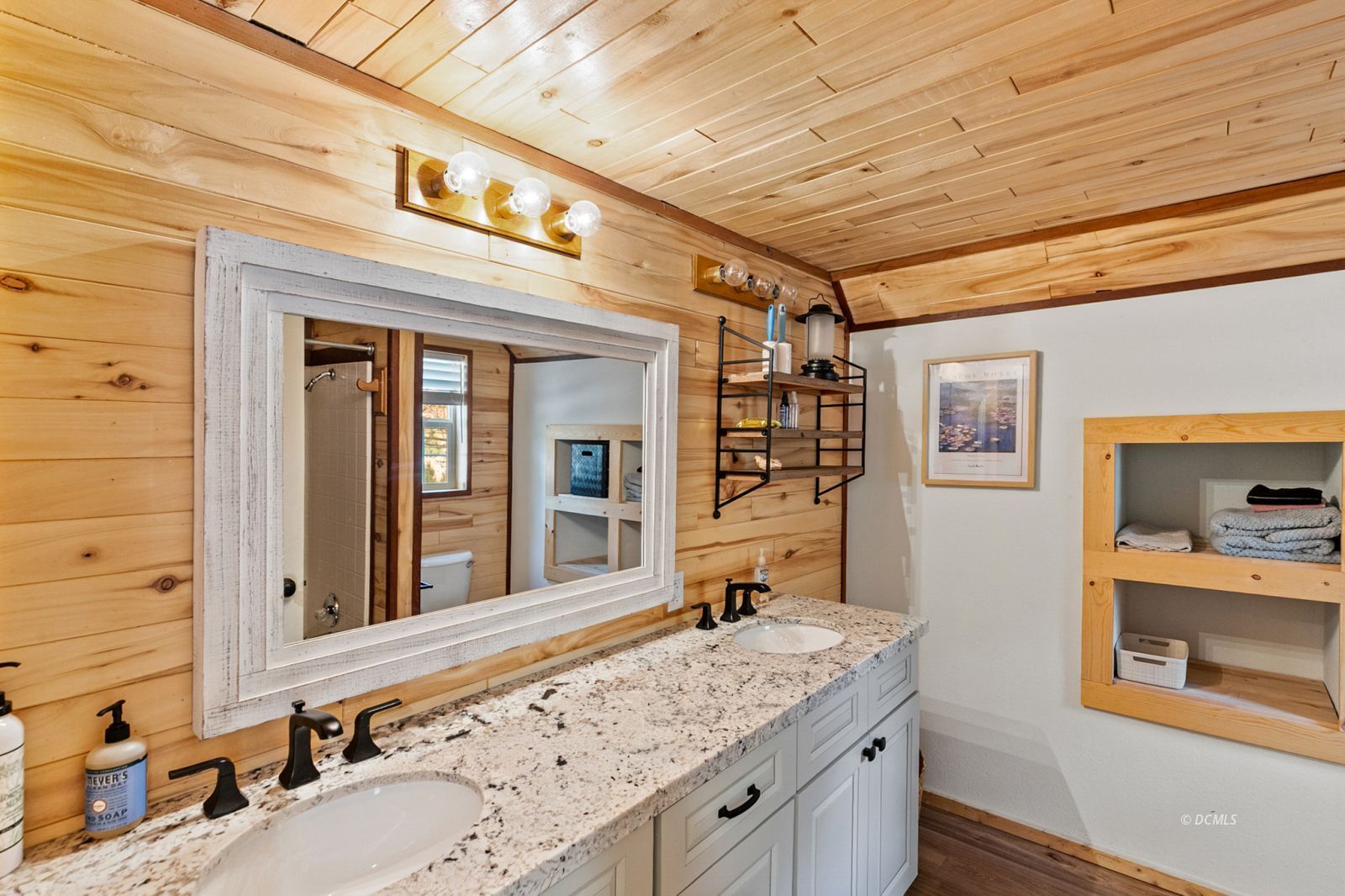 Property Photo 41