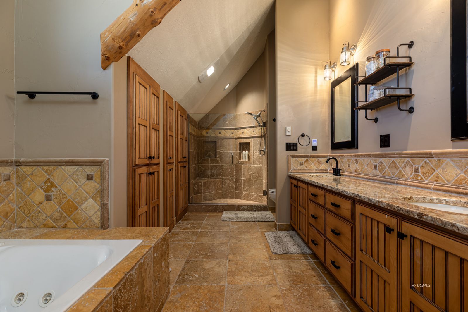 Property Photo 27
