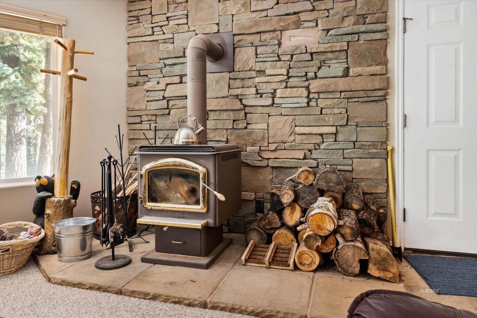 Property Photo 26