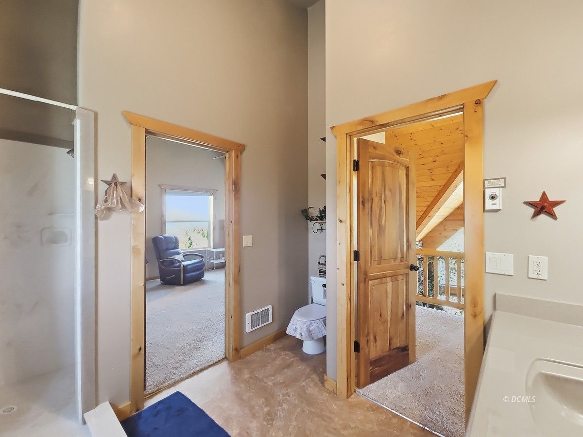 Property Photo 31