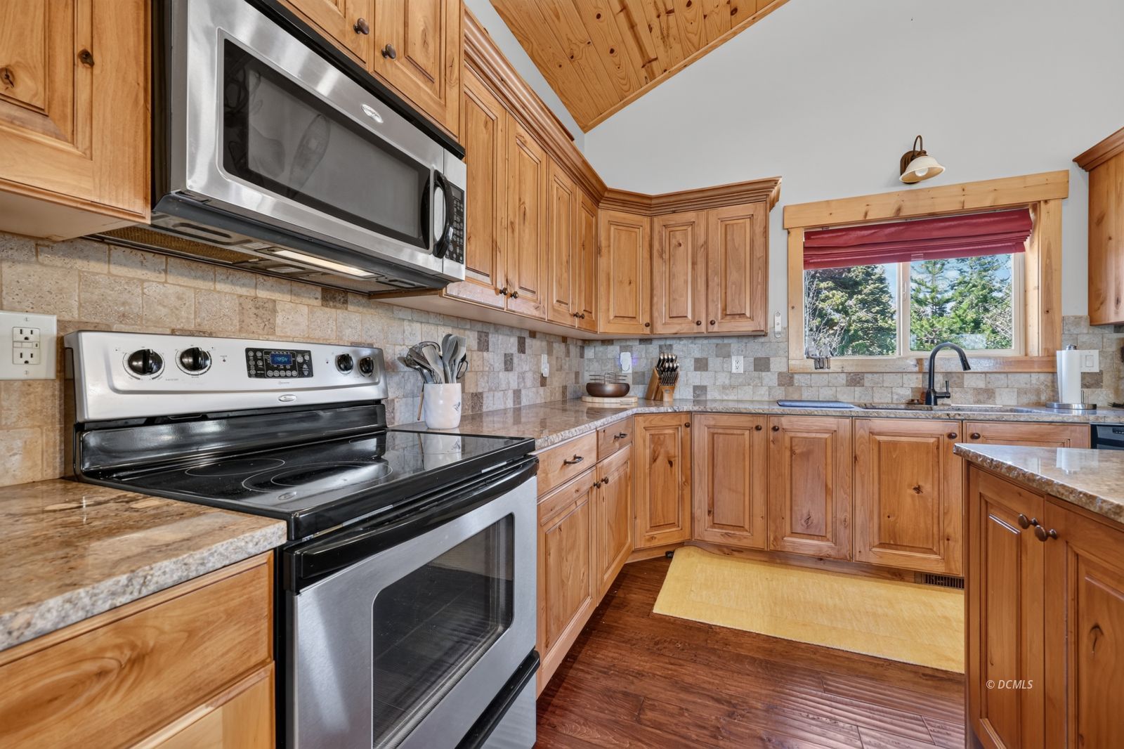 Property Photo 9