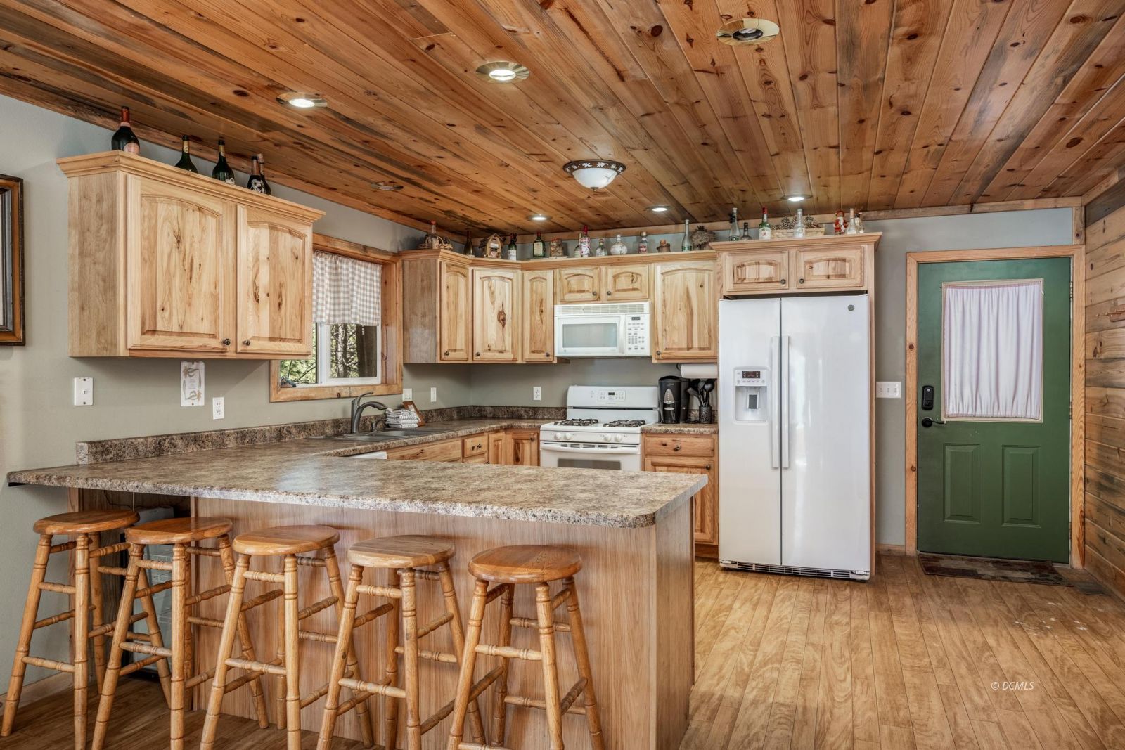 Property Photo 5