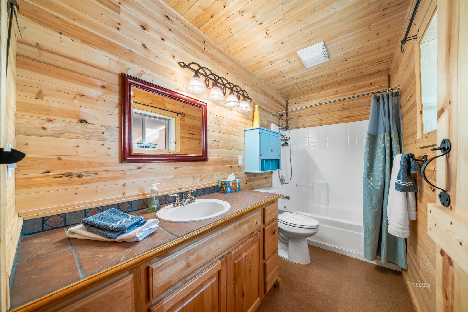 Property Photo 32
