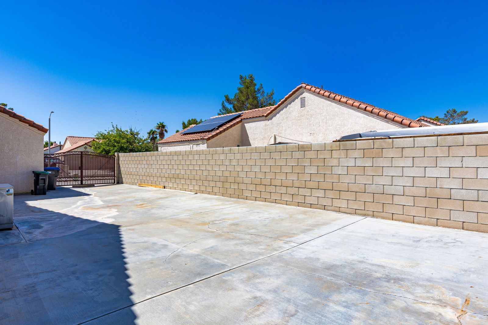 Property Photo 42