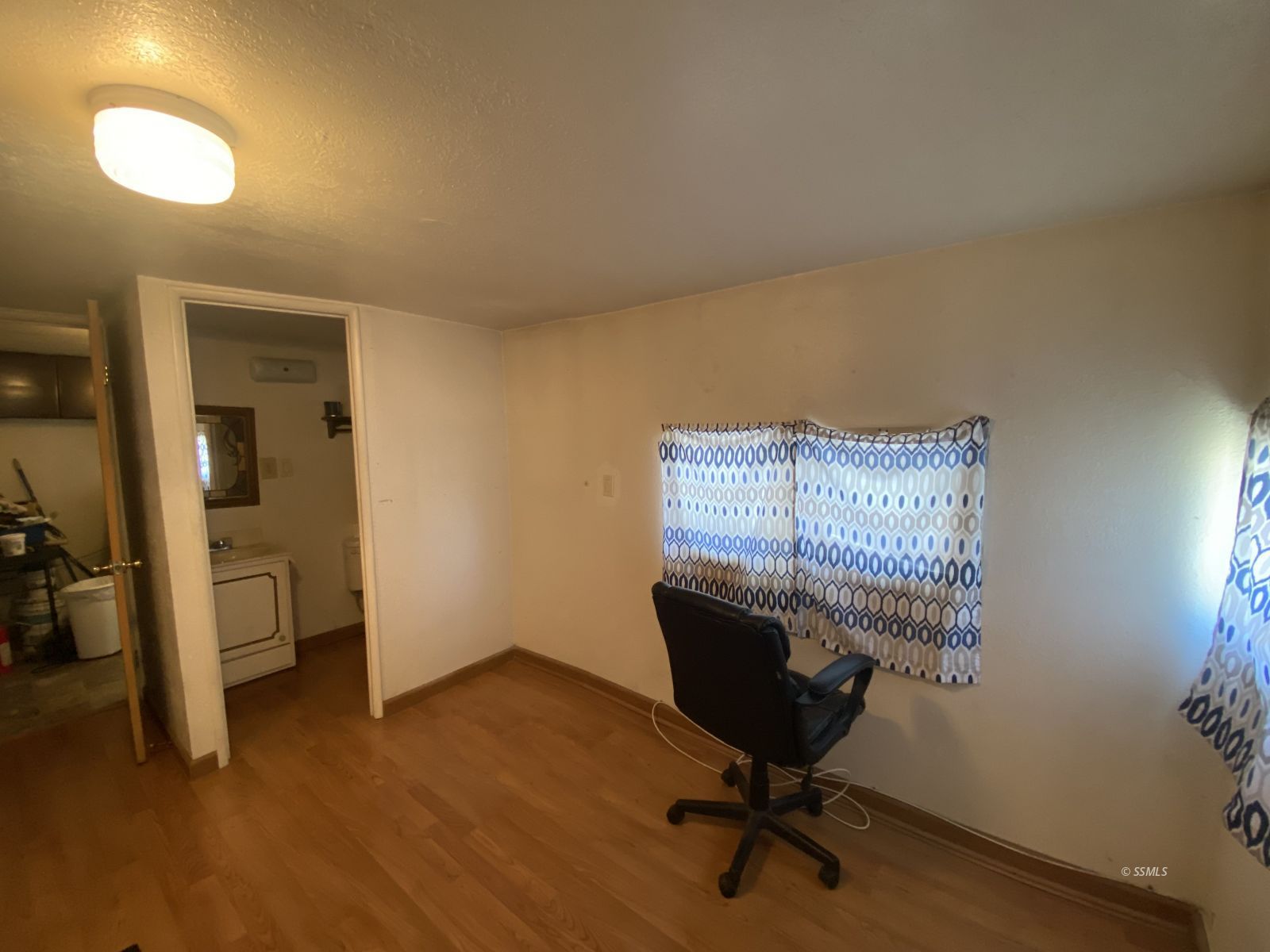 Property Photo 25