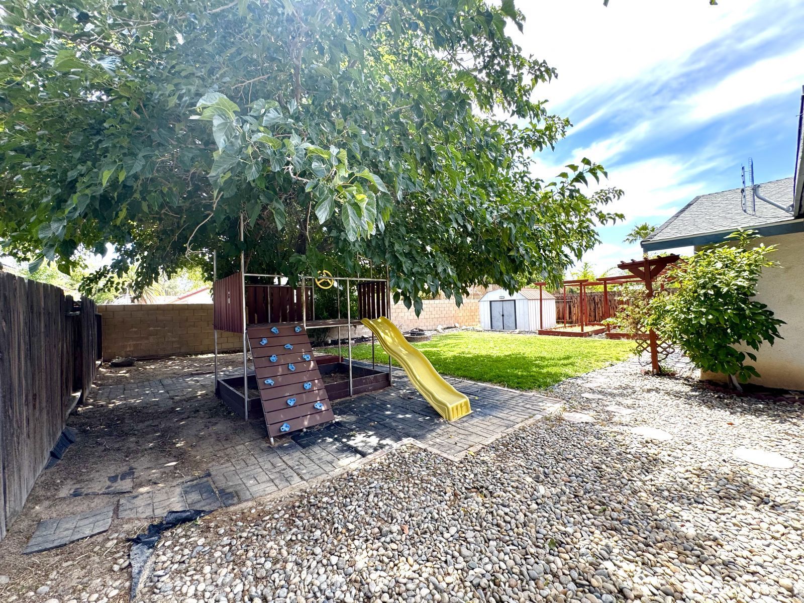 Property Photo 25