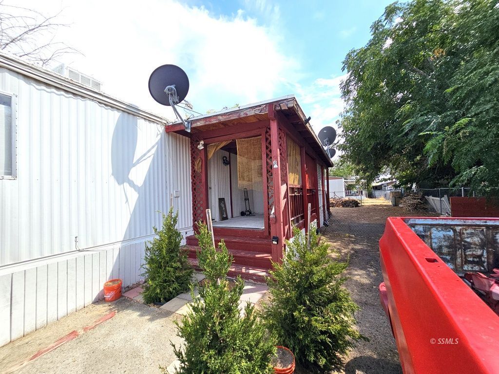 Property Photo 40