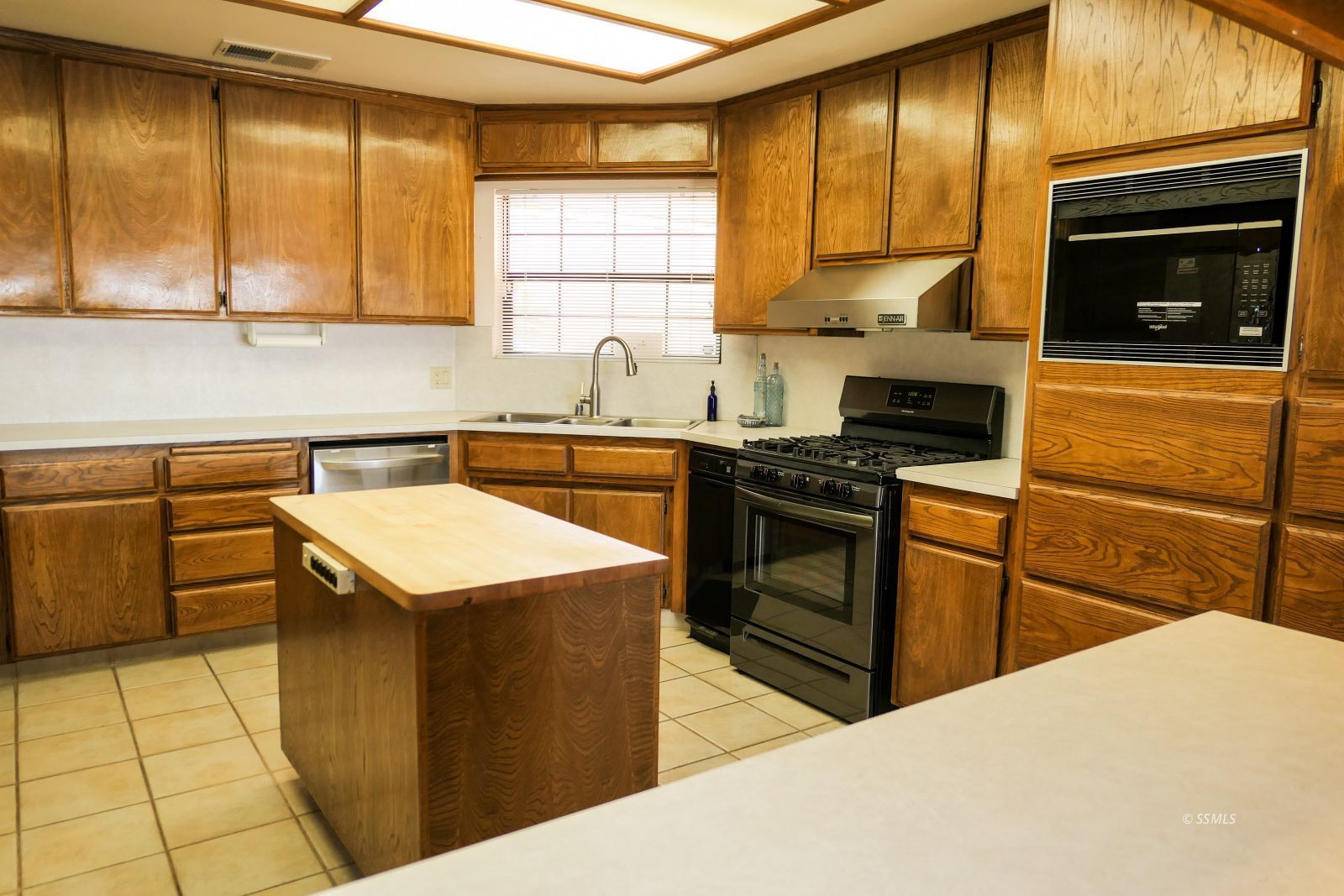 Property Photo 17