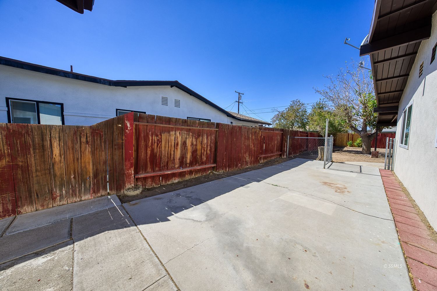 Property Photo 33