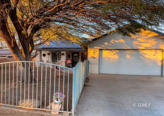 feature listing property photo