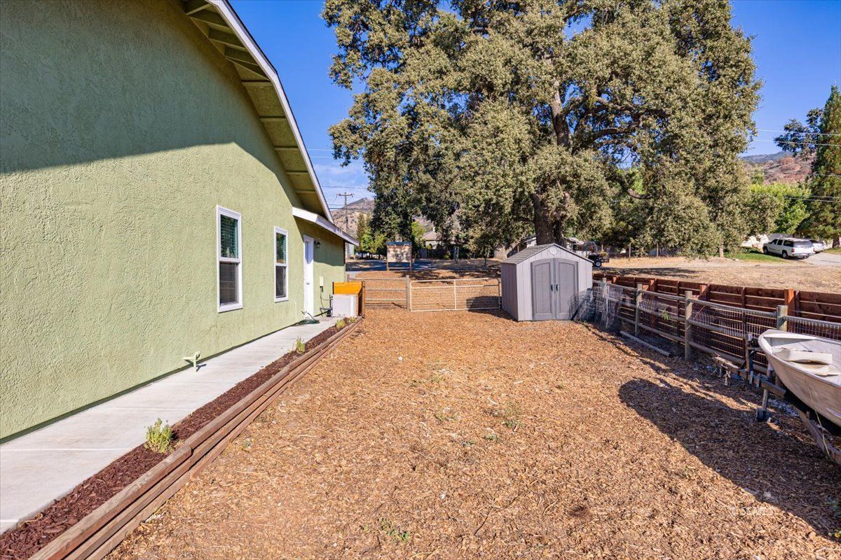 Property Photo 39