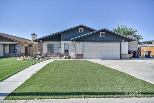 feature listing property photo