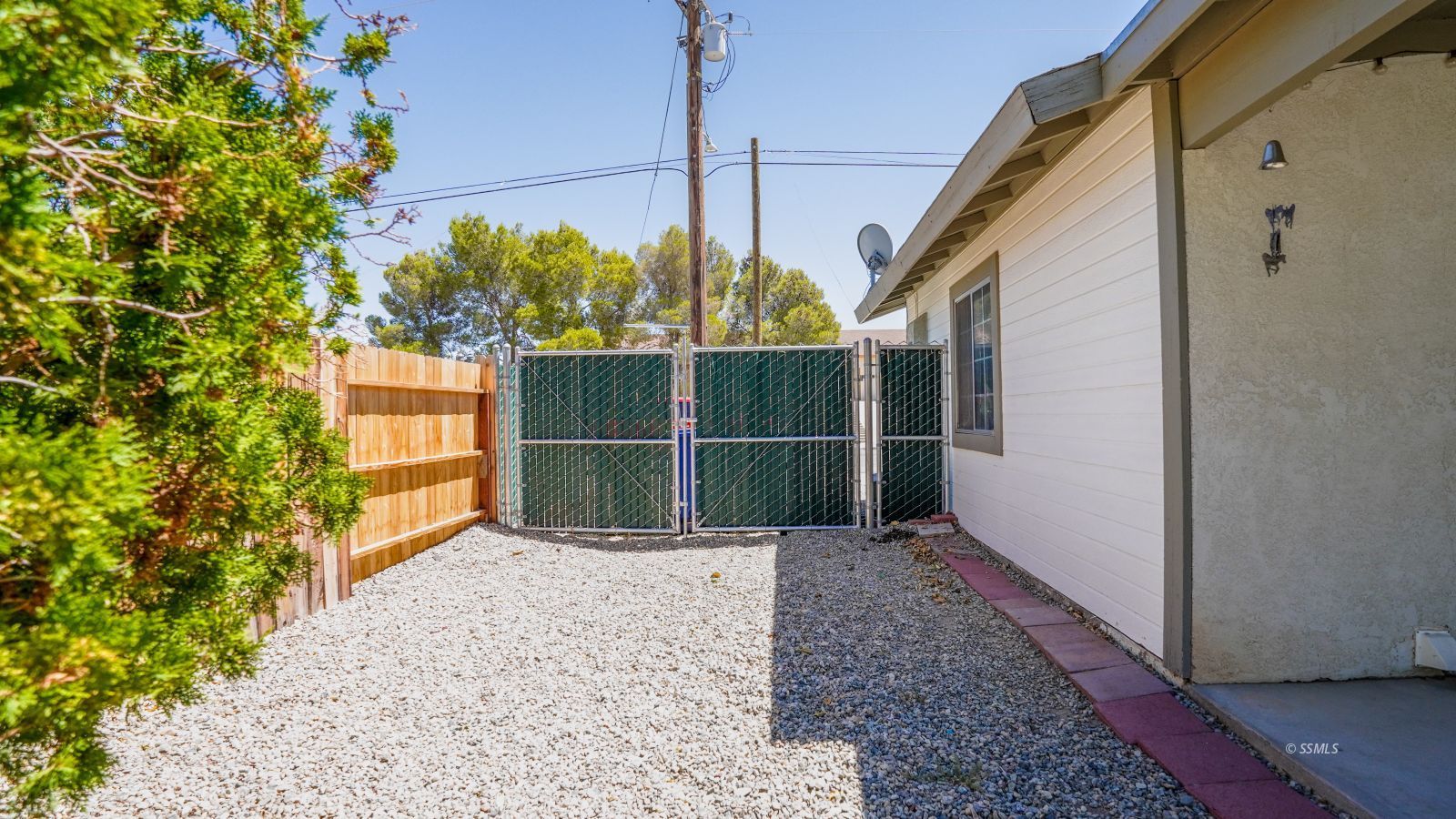 Property Photo 28