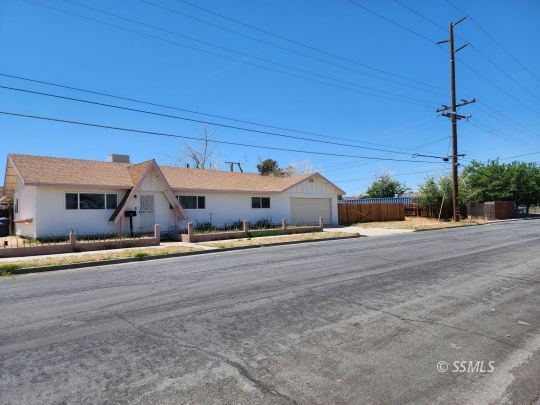 feature listing property photo