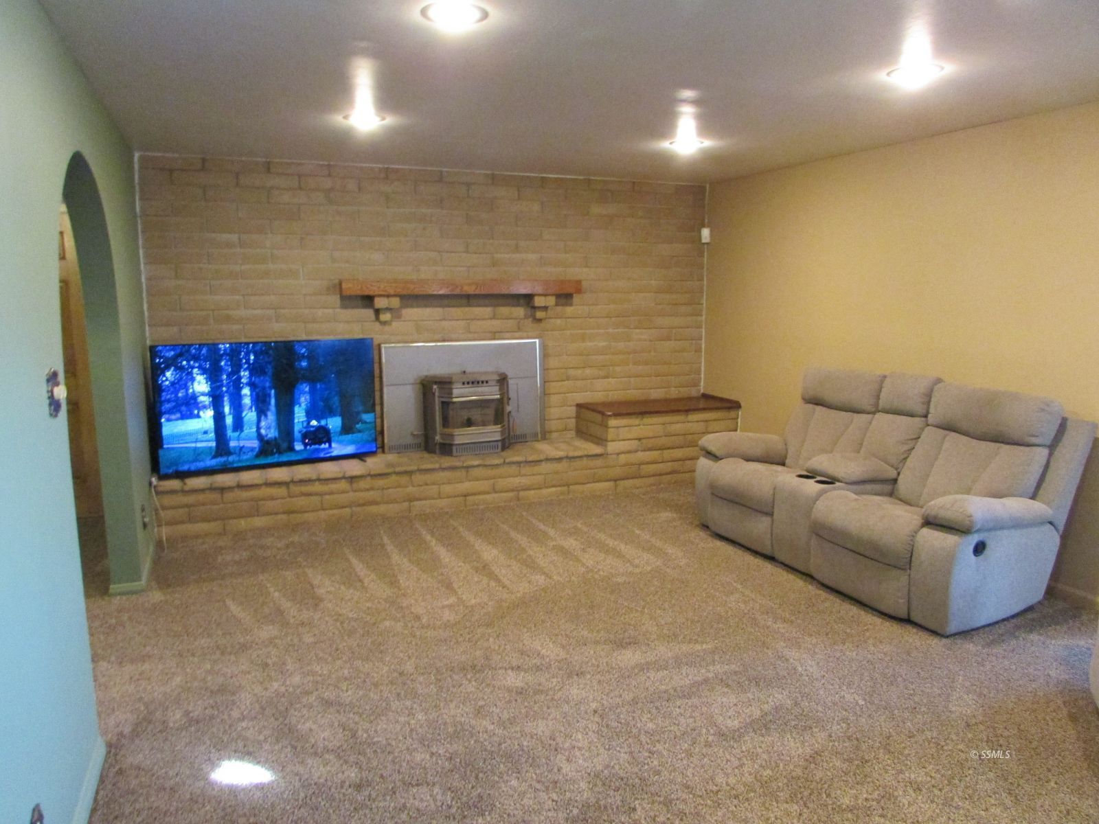 Property Photo 16