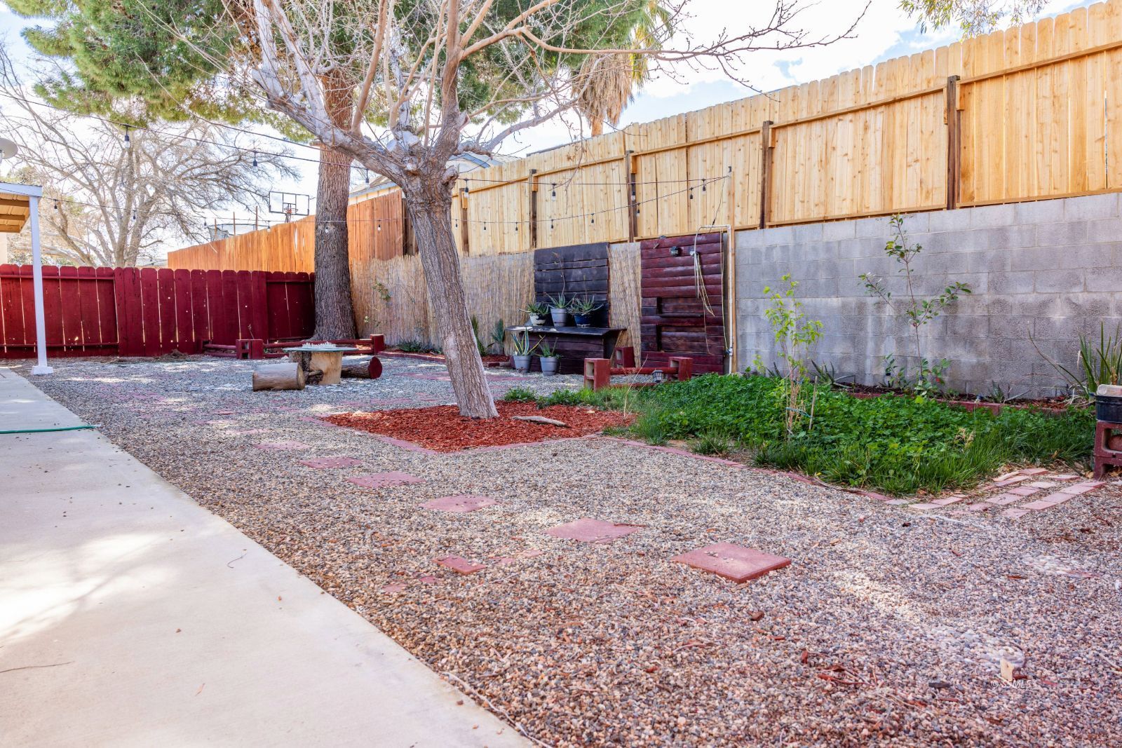 Property Photo 28