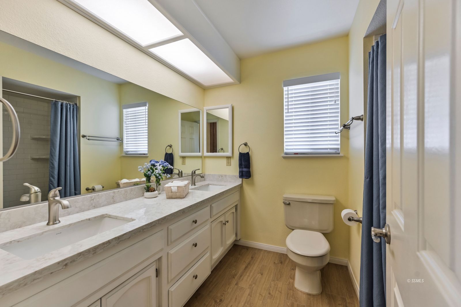Property Photo 25