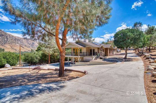 feature listing property photo