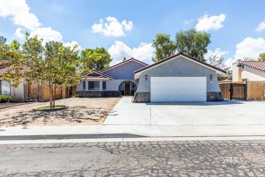 feature listing property photo