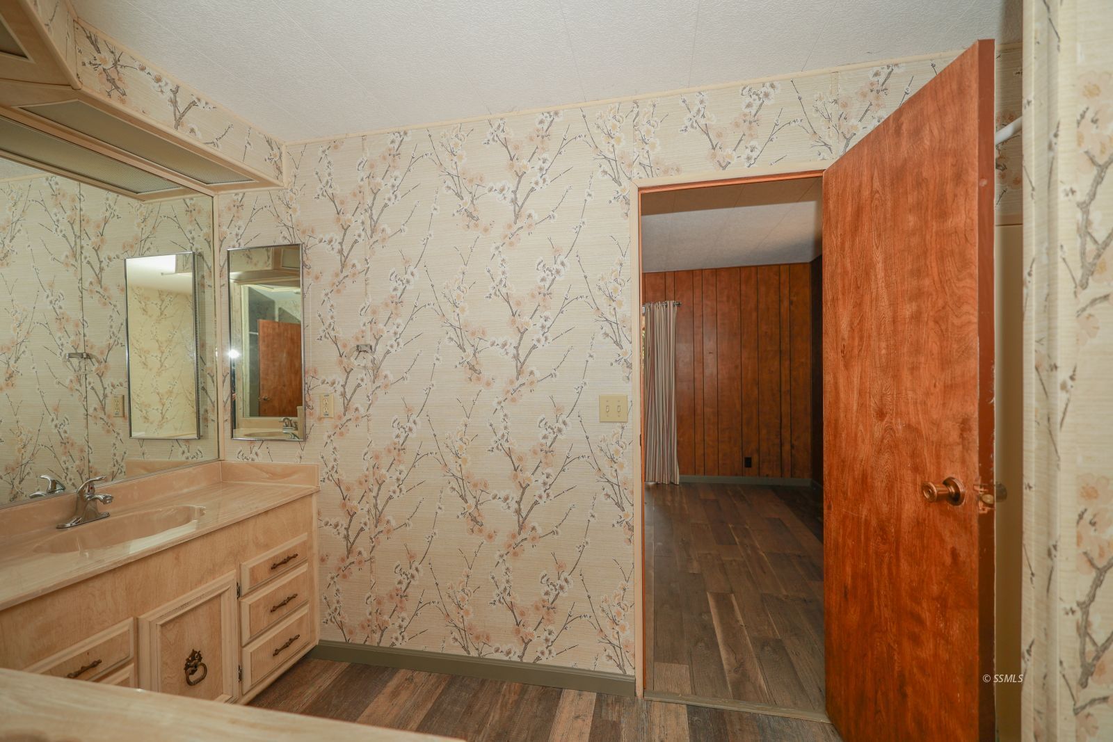 Property Photo 33