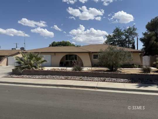 feature listing property photo