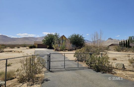 feature listing property photo